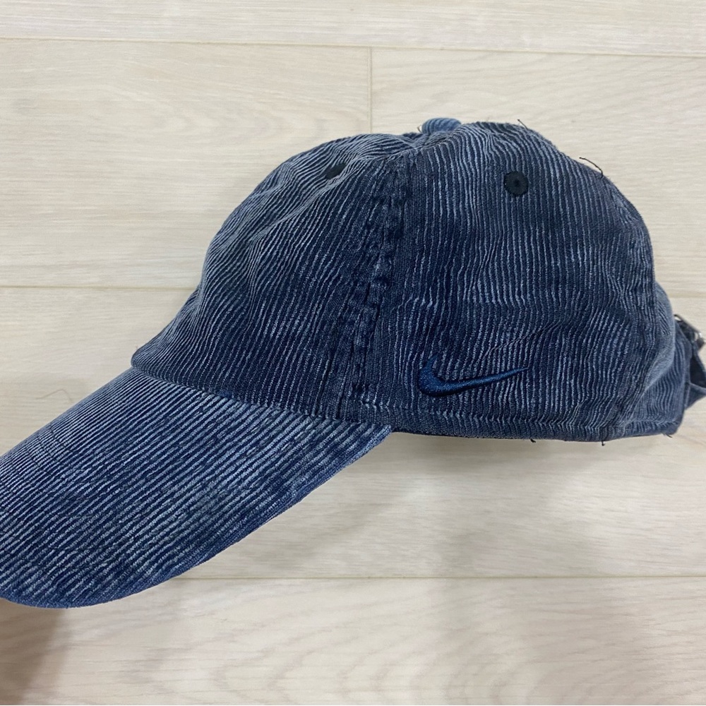 Vintage nike corduroy hat